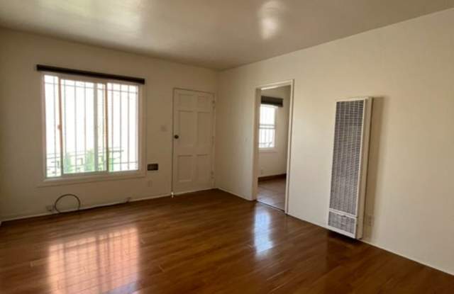Photo of Dunsmuir-20th
