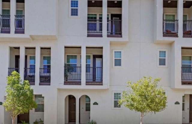 313 VIN RALIUGA Court