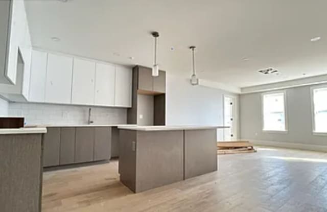 423 Market St #204 Boston MA 02135