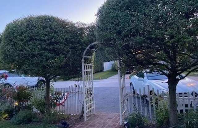 21 Shield Street unit: 23