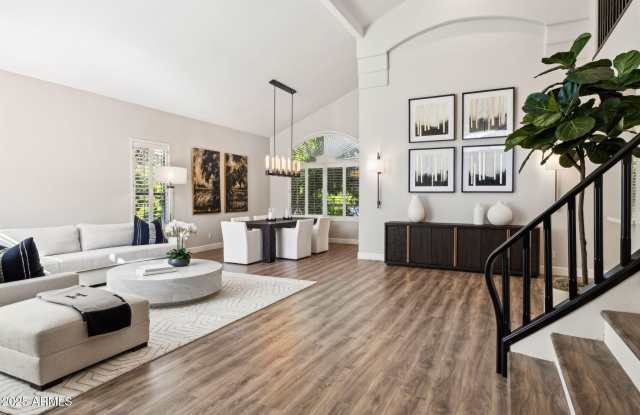 6414 E MONTE CRISTO Avenue