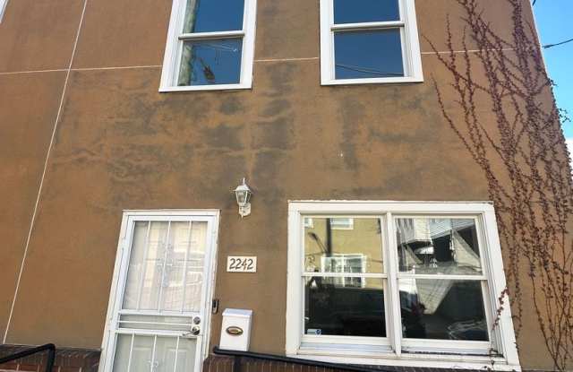 Beautifully renovated 3 Bed, 1.5 bath available. Section 8 welcomed!