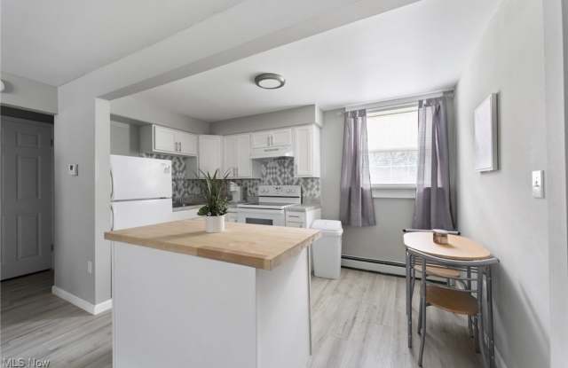 7123 Glendale Avenue