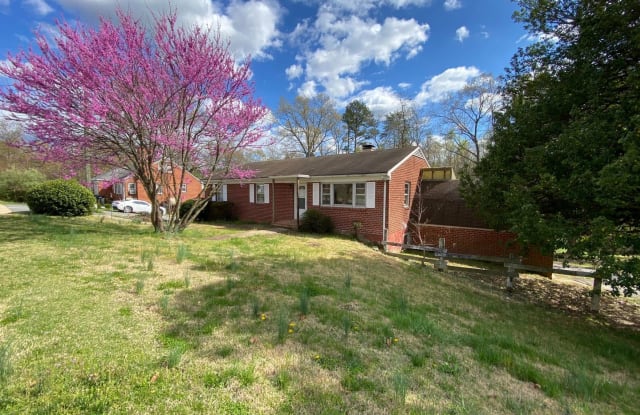 1426 5th Street Ext. - 1426 5th Street Ext, Albemarle County, VA 22902