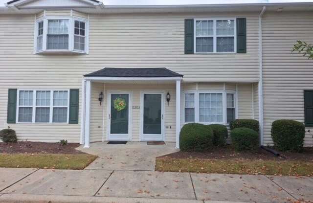 Photo of 2300 Vineyard Drive unit: P4