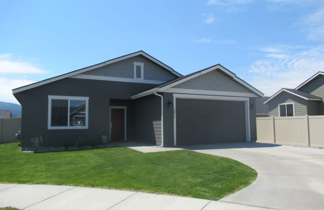 5071 W Mangowood - 5071 West Mangowood Court, Post Falls, ID 83854