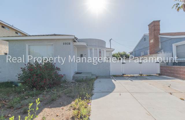 Charming 2-Bedroom Home in Los Angeles