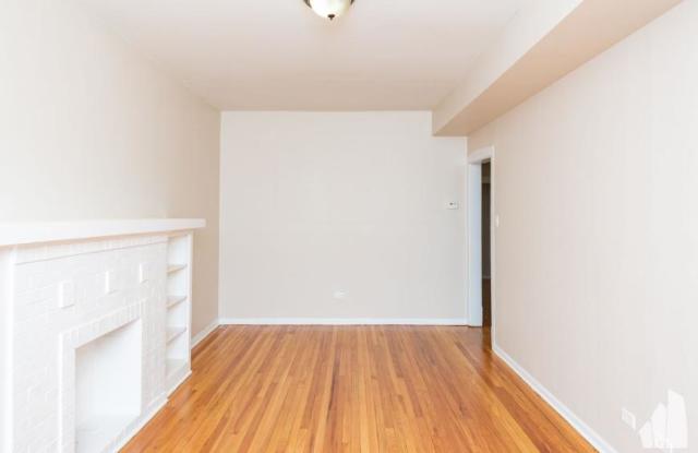 Photo of 3751 W Sunnyside Ave