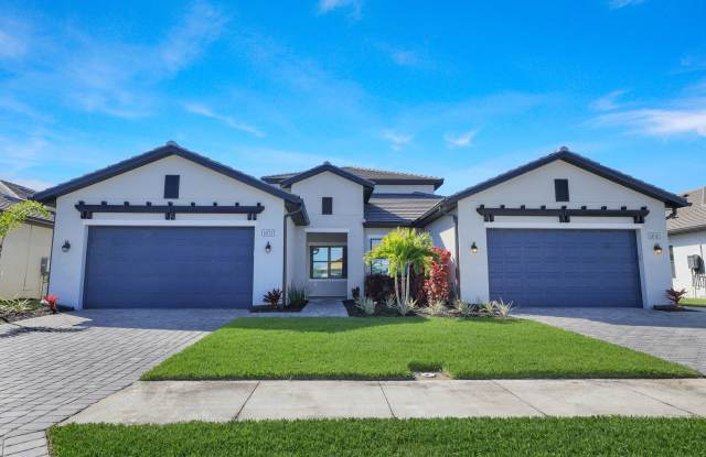 14716 Kingfisher Loop