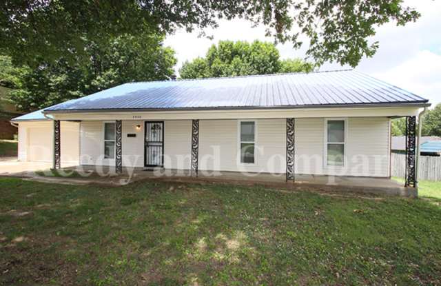 3500 Lakehurst Dr - 3500 Lakehurst Drive, Horn Lake, MS 38637