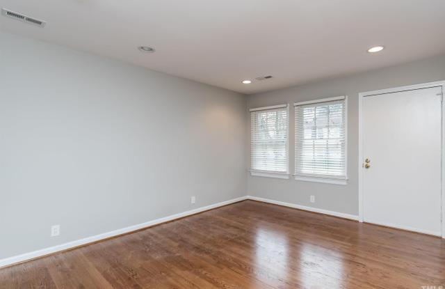 102 W Roanoke Park Drive