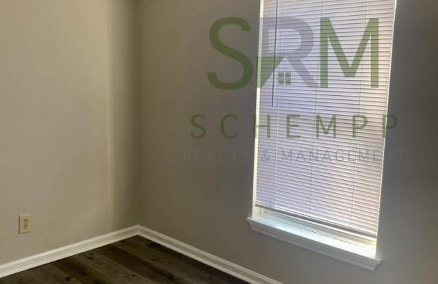 Photo of Second floor two bedroom apartment in Portland- Section 8 accepted **1/2 off first months rent**