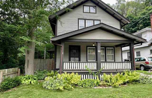 Photo of 3 Bedroom 1 Bathroom