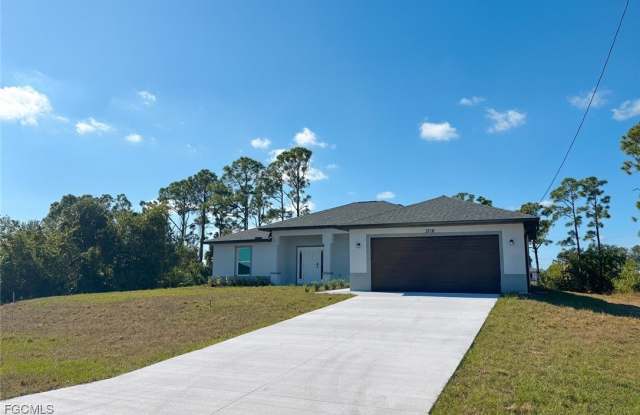 Photo of 3716 NE 15th Avenue