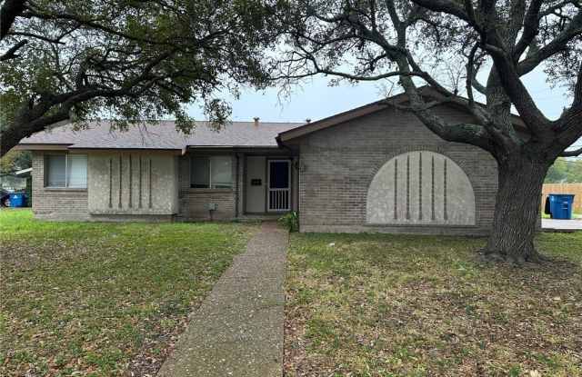 Photo of 128 N Janin