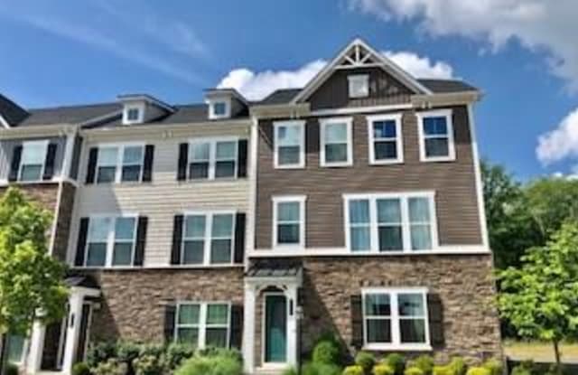 300 Cross Creek Drive - 300 Cross Creek Drive, Fernway, PA 16066