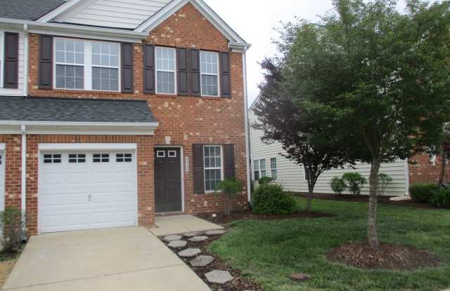 Three bedroom, 2 1/2 bath, 1776 sq. ft.townhouse with garage