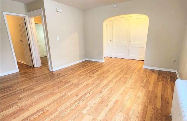 6336 Forward Ave