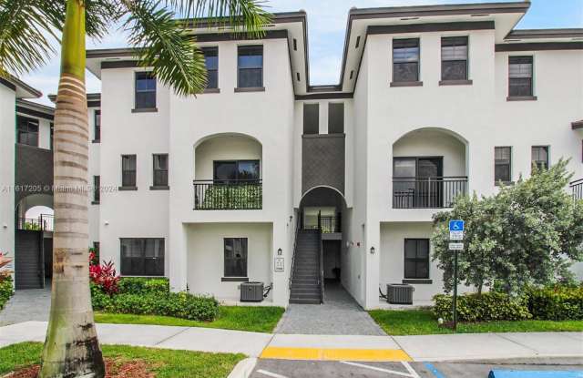 15540 SW 136 St