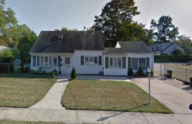 304 Cummings Avenue