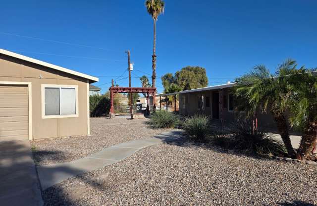 Photo of STUNNING PROPERTY-3 bedroom/2 bath Manufacture home in Central Bullhead City