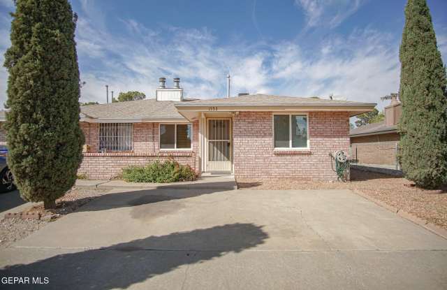 Photo of 1553 Rebecca Ann Drive unit: B