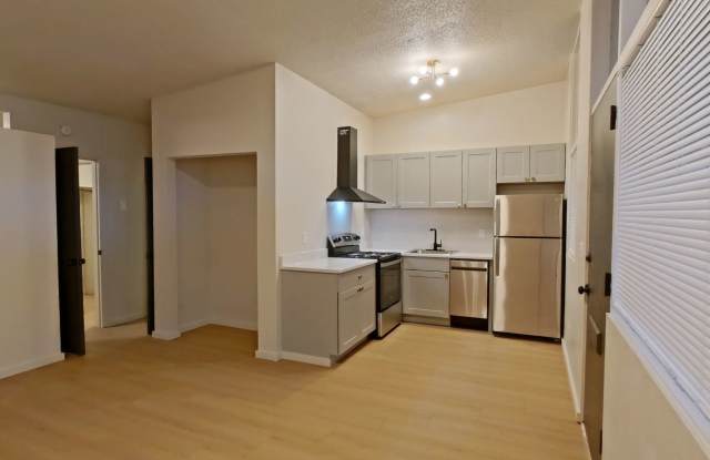 Photo of University Manor