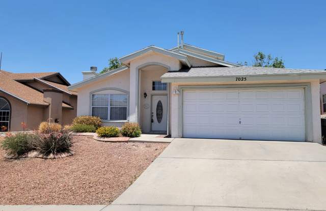 Photo of Lovely 3 bedroom 2 bath located in West El Paso!!