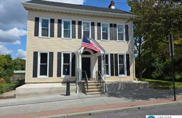 Photo of 121 Main Street unit: 3