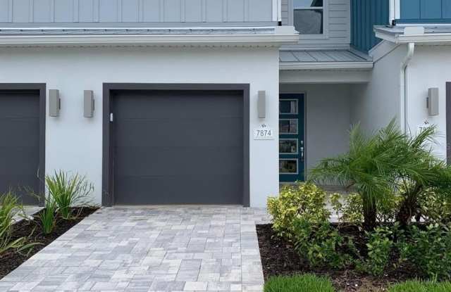 Photo of 7874 SPECTRUM DRIVE