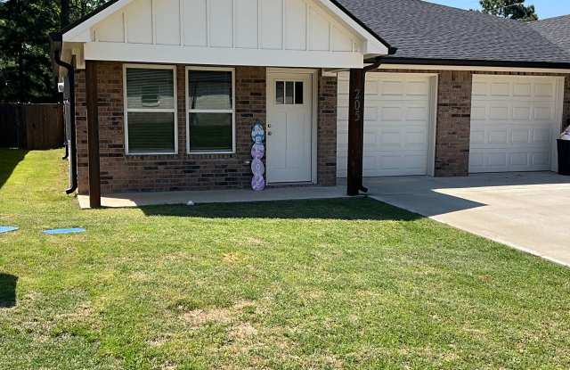 Photo of 205 Isabella Street