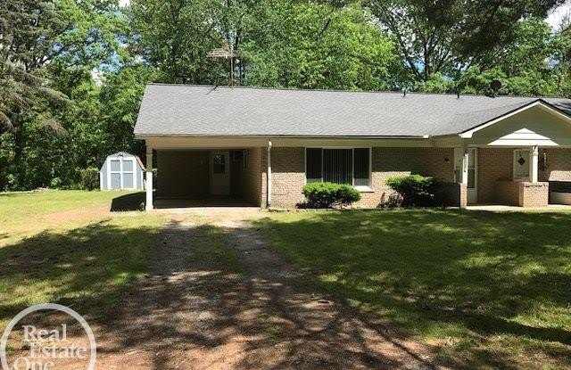 Photo of 19201 29 Mile