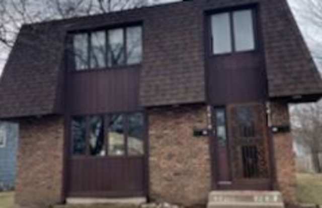 2414 Taylor St. NE