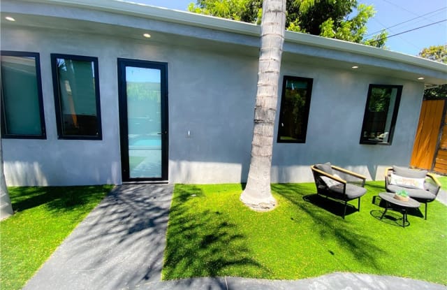 5428 Carpenter Avenue - 5428 Carpenter Avenue, Los Angeles, CA 91607