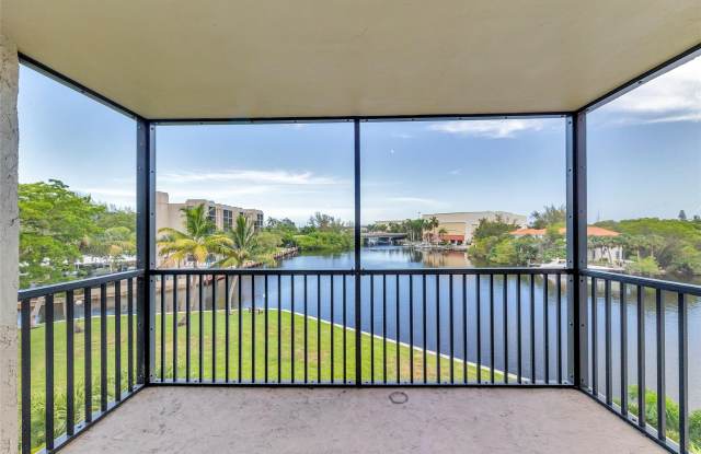 7 Royal Palm Way unit: 4080