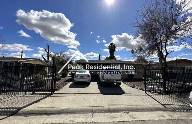 Charming 2bd/1ba Duplex near 47th Ave  Hwy 99