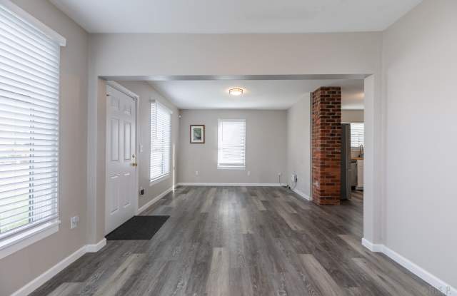 33450 Southwest Hall Street