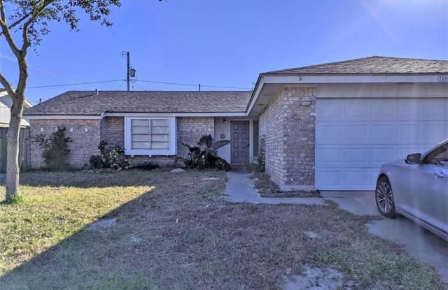 749 Matthew Dr - 749 Matthew Drive, Corpus Christi, TX 78418