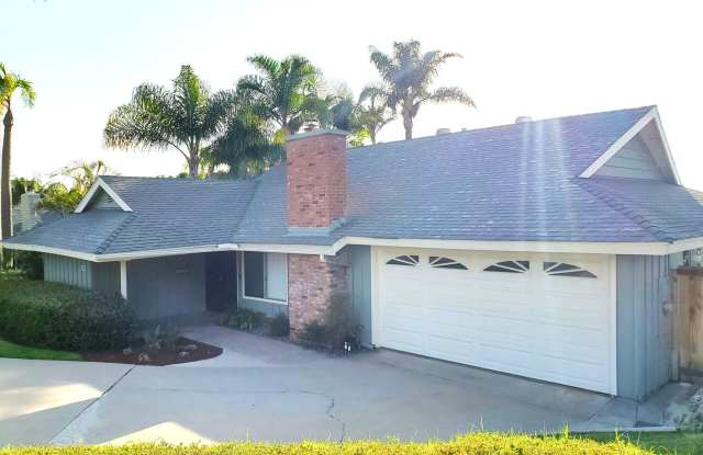 Beautiful 4 bed/2 bath single-story home w/ocean view! Close to the Beach  Carlsbad Village!
