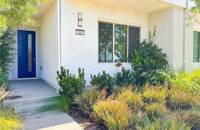 Photo of 168 Spectacle