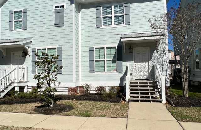 1220 Pithon Street #3