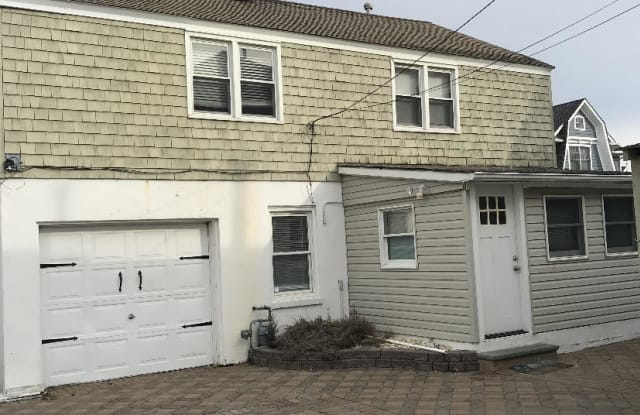 21 Guyer Avenue - 21 Guyer Avenue, Lavallette, NJ 08735