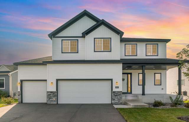 Photo of 9911 32nd St NE