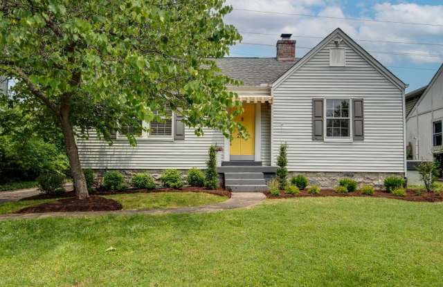 Welcome to your perfect rental in the heart of Green Hills! - 2716 Sharondale Court, Nashville, TN 37215