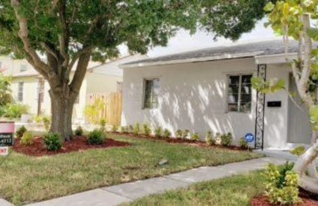 1209 N E Street - 1209 North E Street, Lake Worth, FL 33460