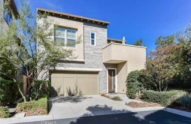 100 Swift - 100 Swift, Irvine, CA 92618