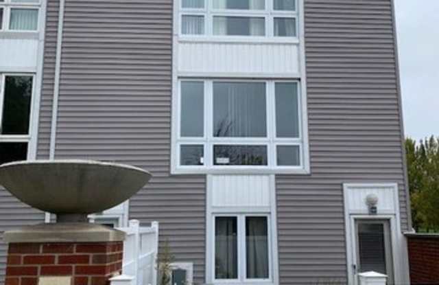 3305 Jib Lane