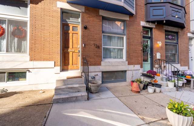 128 S. Ellwood Avenue/3 Bedroom, 2 Bath Townhouse in Patterson Park