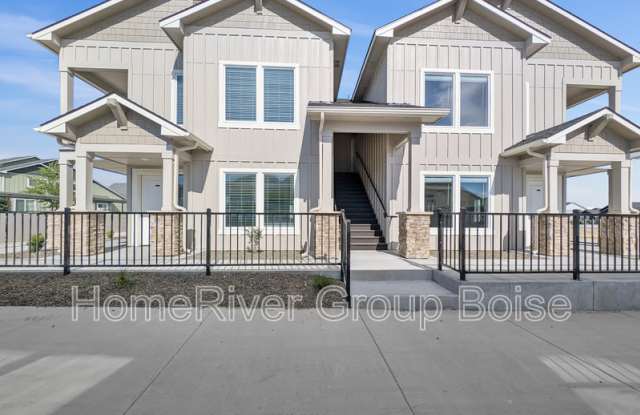 Photo of 857 E Travel Ln