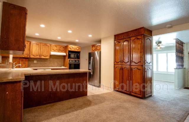 536 South 100 West